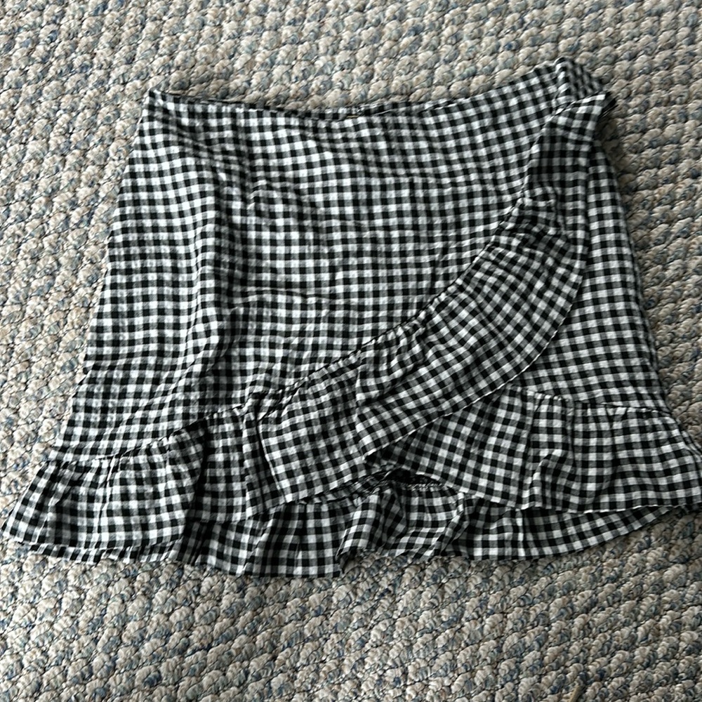 Size 4 gingham skirt worn once